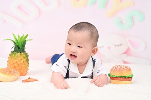 定边宝宝老是溢奶